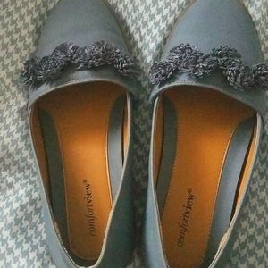 Slip on espridella by comfortview